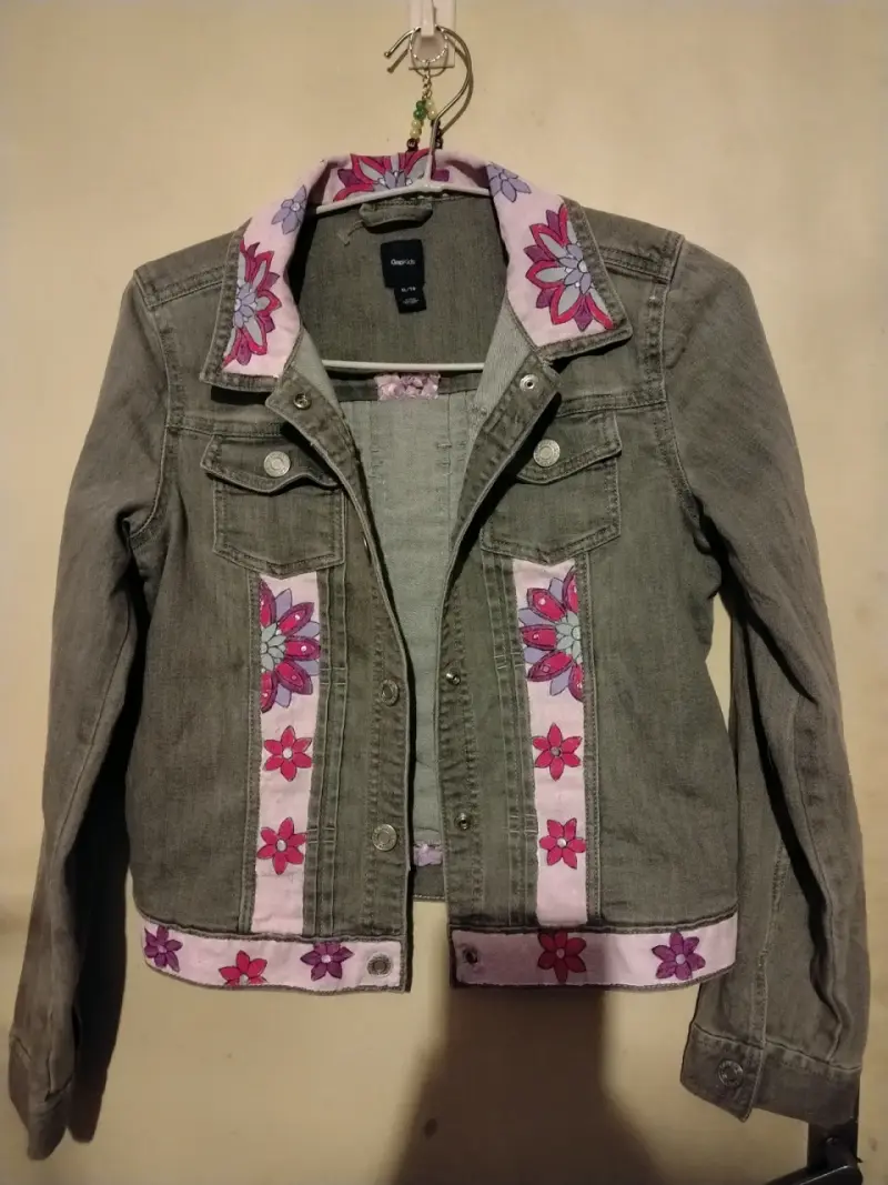 Chaqueta de jeans intervenida - 3