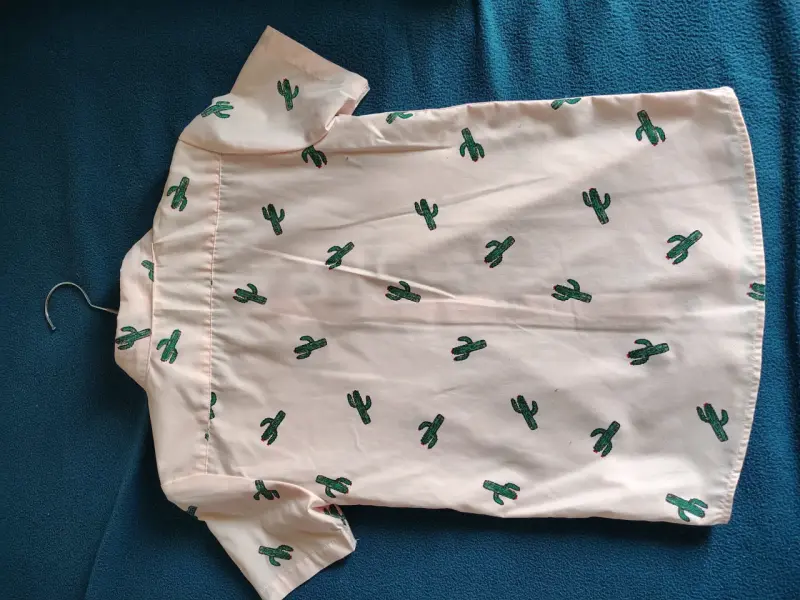 Camisa blanca con cactus - 2