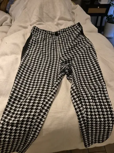 Faldas y pantalones - miniatura 3