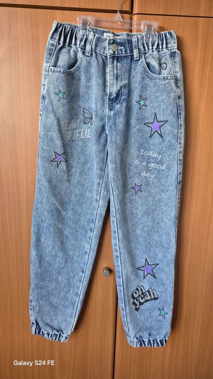 Jeans bordados con estrellas - 1
