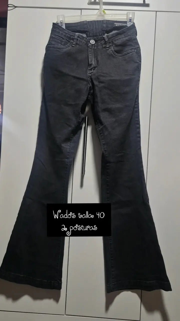 Jeans negros talla 40 Wados