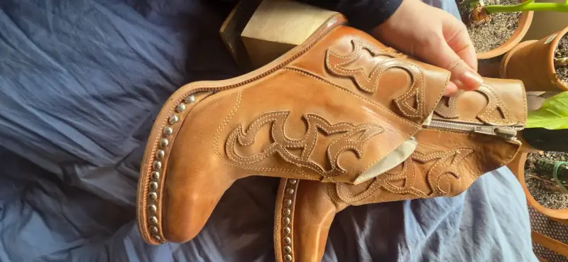 Botines de cuero camel con tacón - 2
