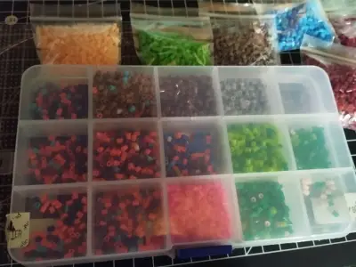 Set de hama de colores - miniatura 4