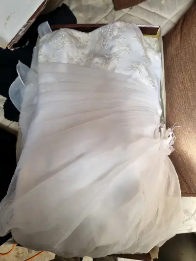 Vestido de novia blanco - miniatura 3