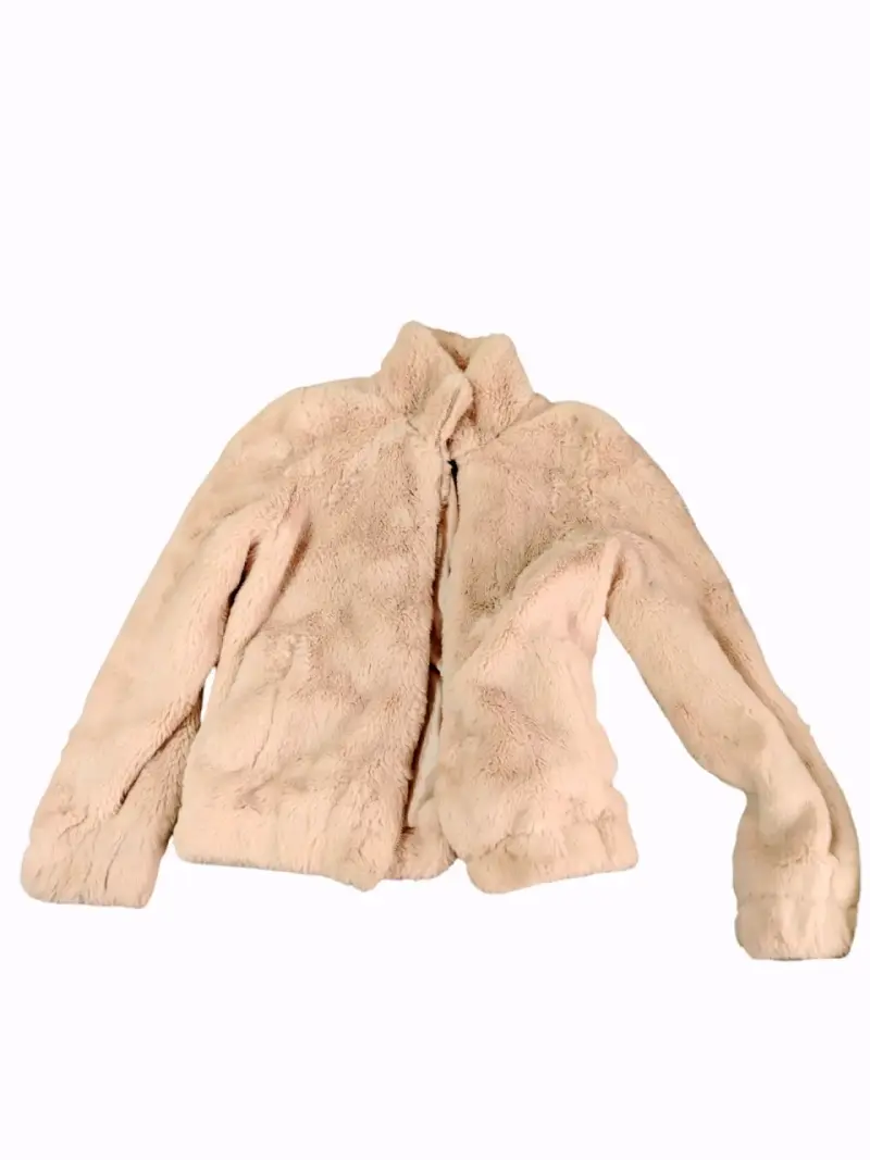 Chaqueta peluda rosa suave