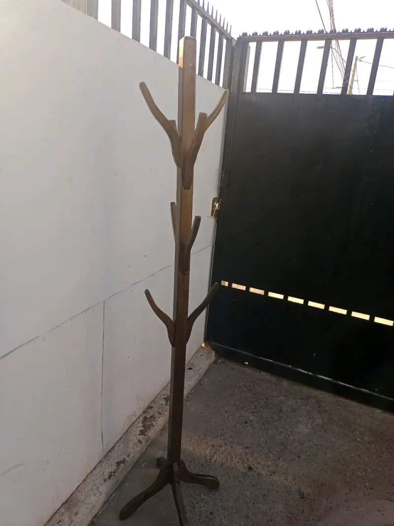 Perchero de madera
