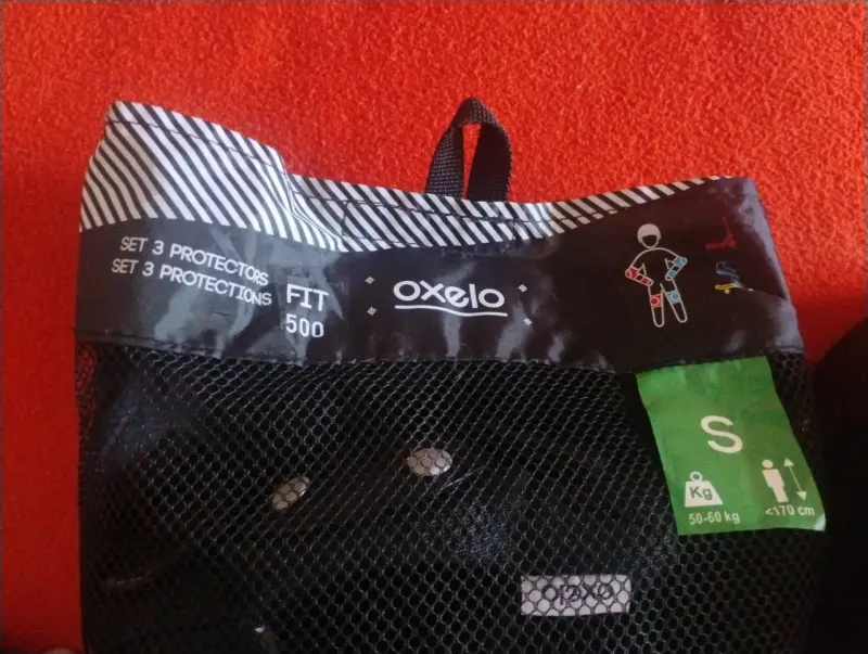 Set de protecciones para patinaje incluye casco - 5