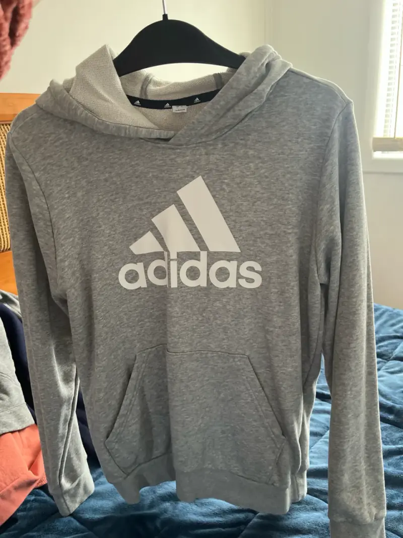 Polerón Adidas gris Talla L niño 14-16y - 4