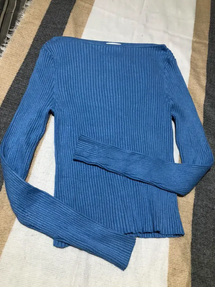 Polera de canalé azul - 1