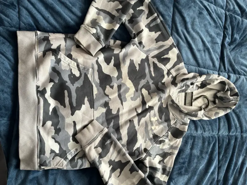 Polerón camuflado Under Armour niño - 3
