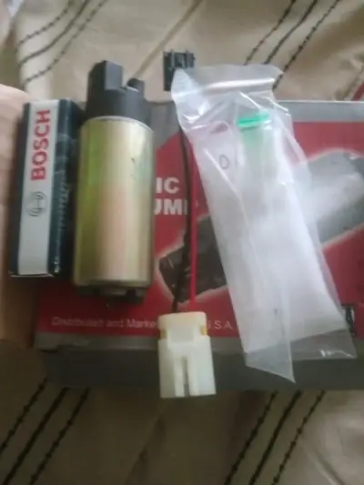 Bomba de combustible eléctrica - miniatura 2