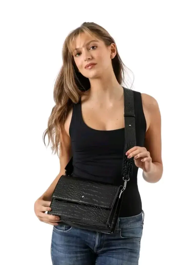 Cartera cruzada negra con textura - 2