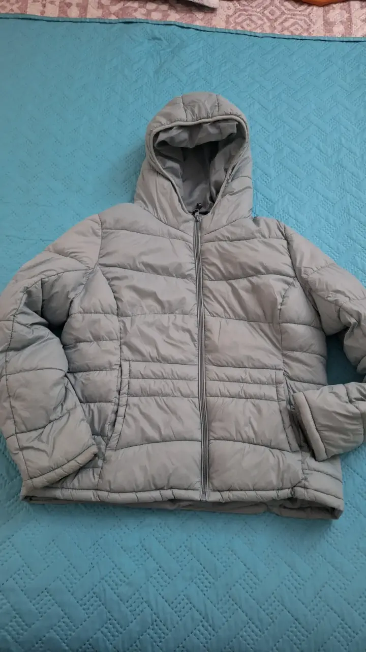 Chaqueta acolchada con capucha
