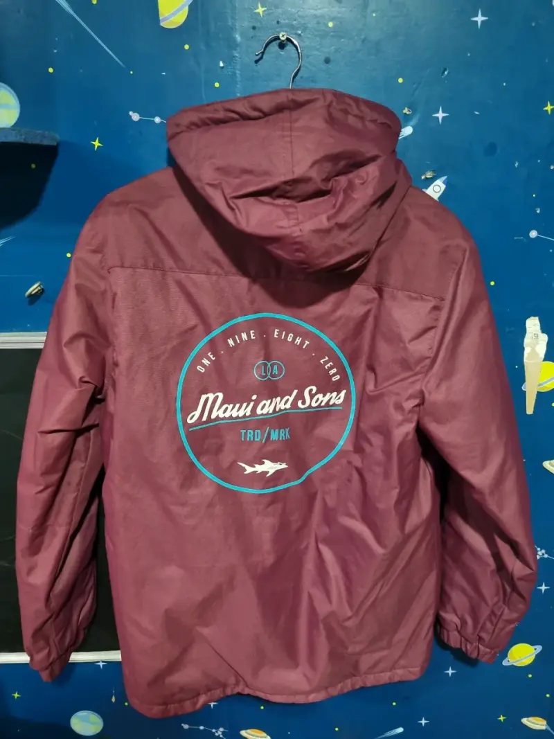 Parka burdeos con capucha - 2