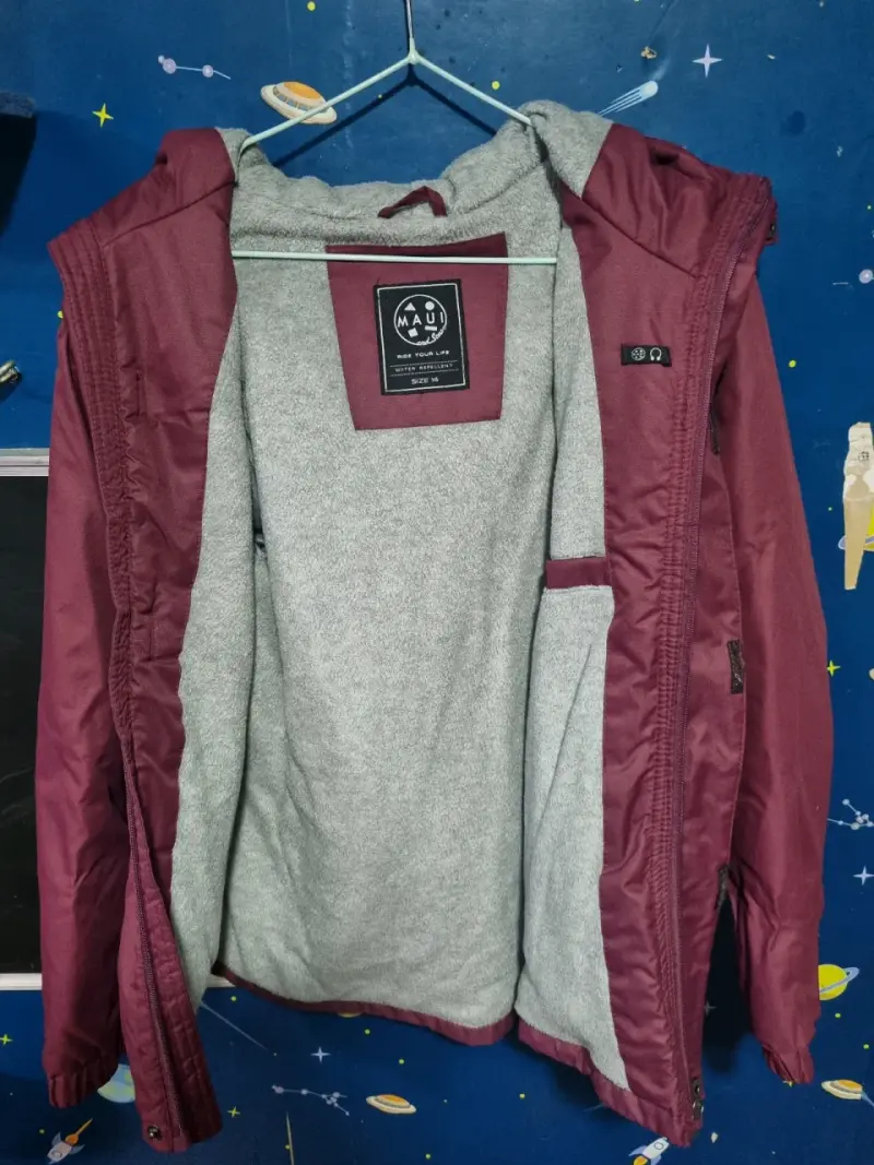 Parka burdeos con capucha - 3