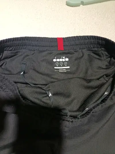 Short deportivo negro - miniatura 2
