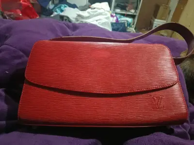 Cartera de cuero roja elegante LV - miniatura 1