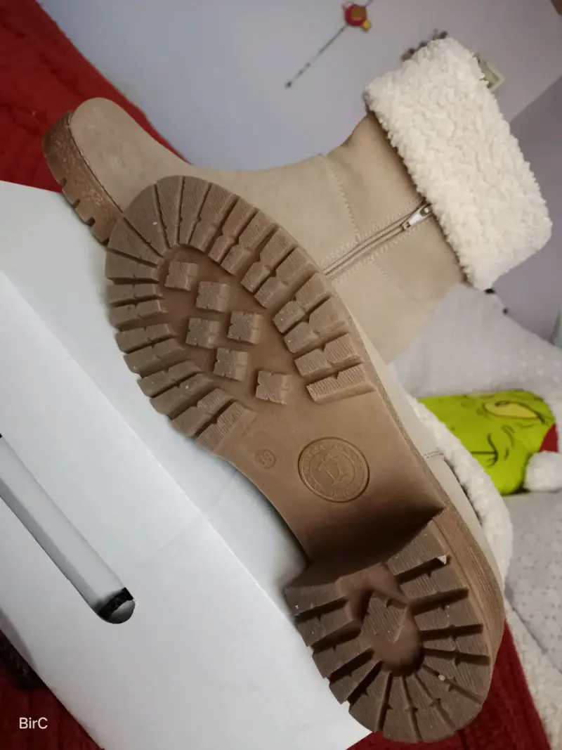 Botas beige con forro suave - 3
