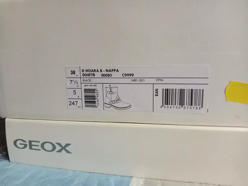 Botas de cuero negro tachas Geox Talla 38 - 2