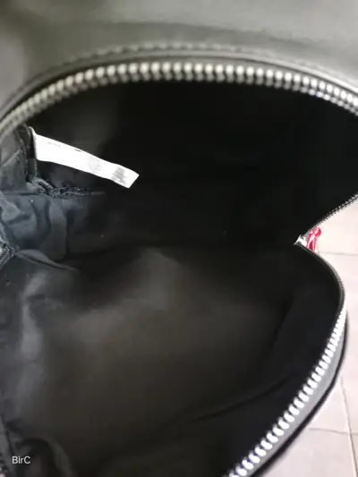Mochila pequeña negra con cierres - miniatura 3