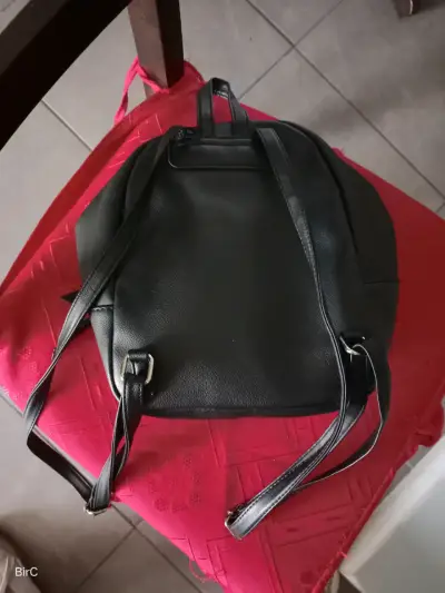 Mochila pequeña negra con cierres - miniatura 5