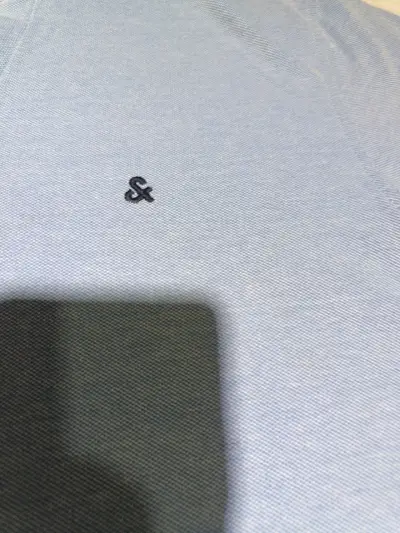 Polera pique azul claro con cuello - miniatura 2