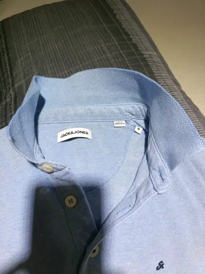 Polera pique azul claro con cuello - miniatura 3