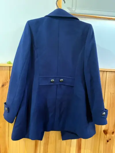 Abrigo azul elegante - miniatura 2