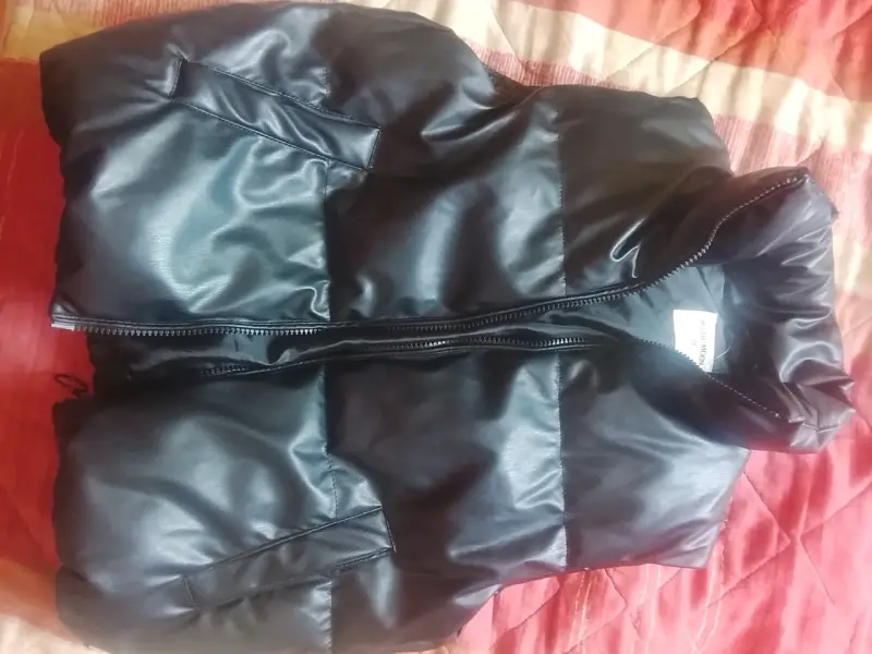 Chaqueta acolchada negra - 1