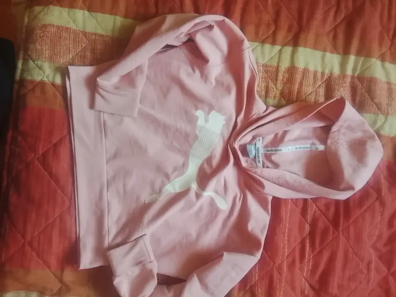 Polerón rosa con capucha - 1