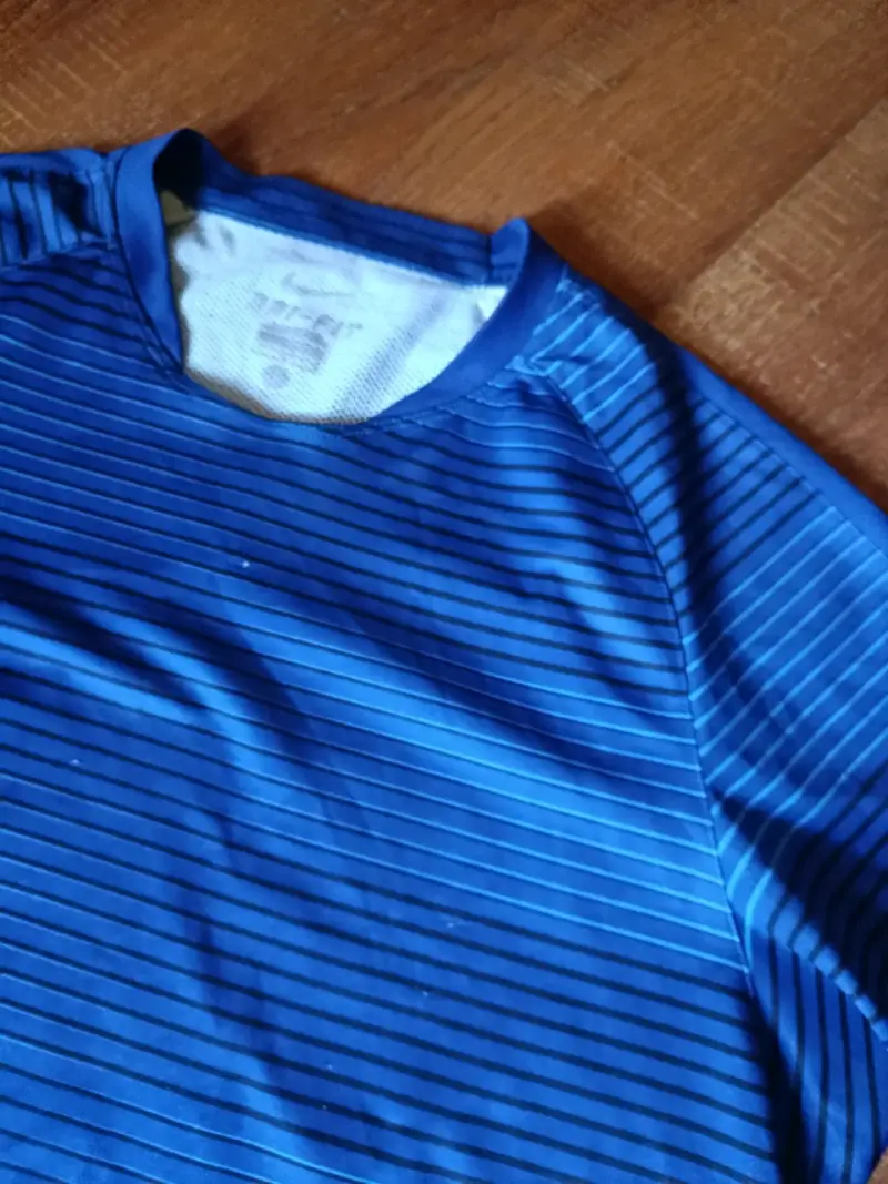 Polera deportiva azul Nike - 2