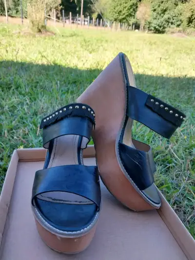 Sandalias plataforma negras - miniatura 1
