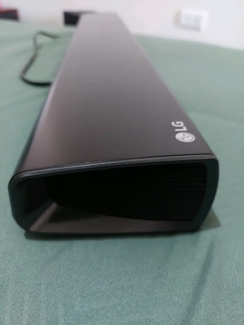 Barra de sonido LG con subwoofer - 3