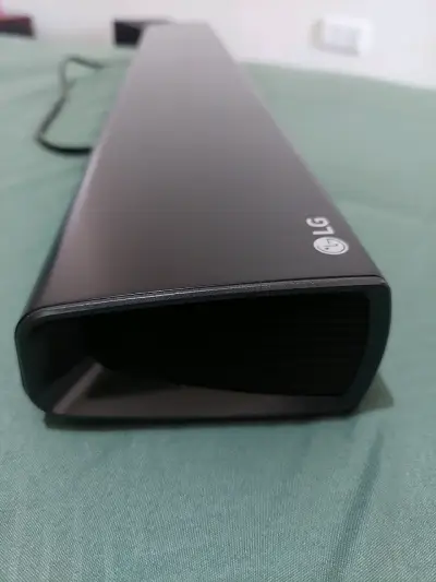 Barra de sonido LG con subwoofer - miniatura 3