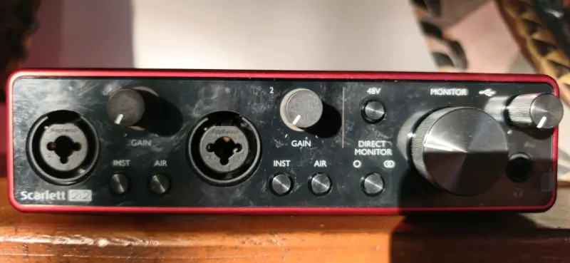 Interfaz de audio Focusrite Scarlett - 2