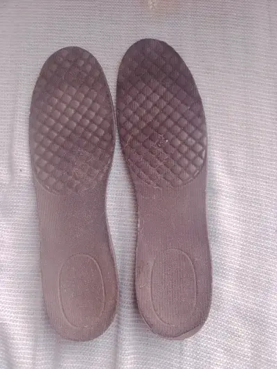 Plantillas acolchadas negras - miniatura 1