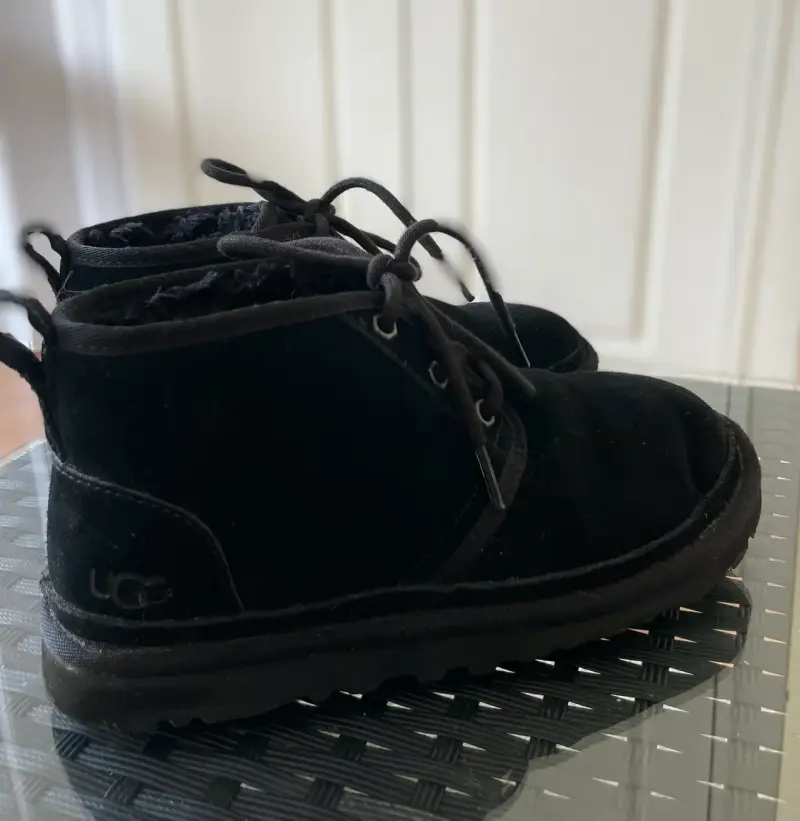 Botines negros UGG Neumel - 4