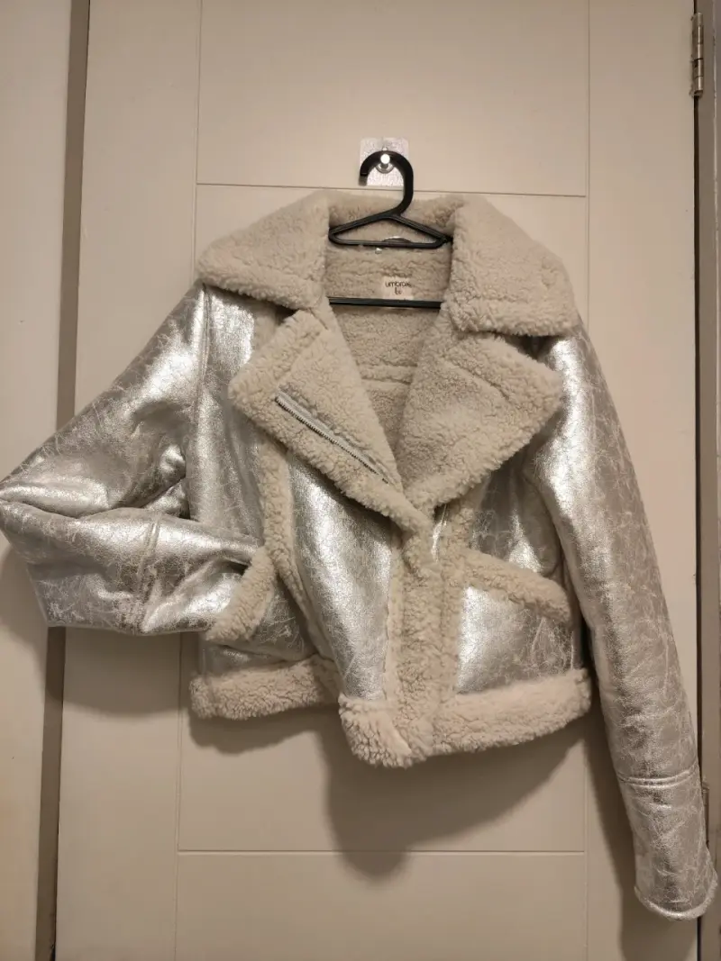 Chaqueta plateada