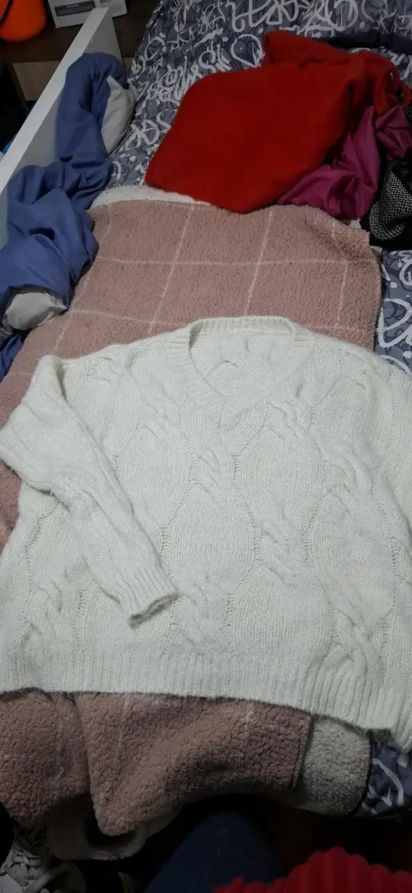 Suéter blanco tejido grueso