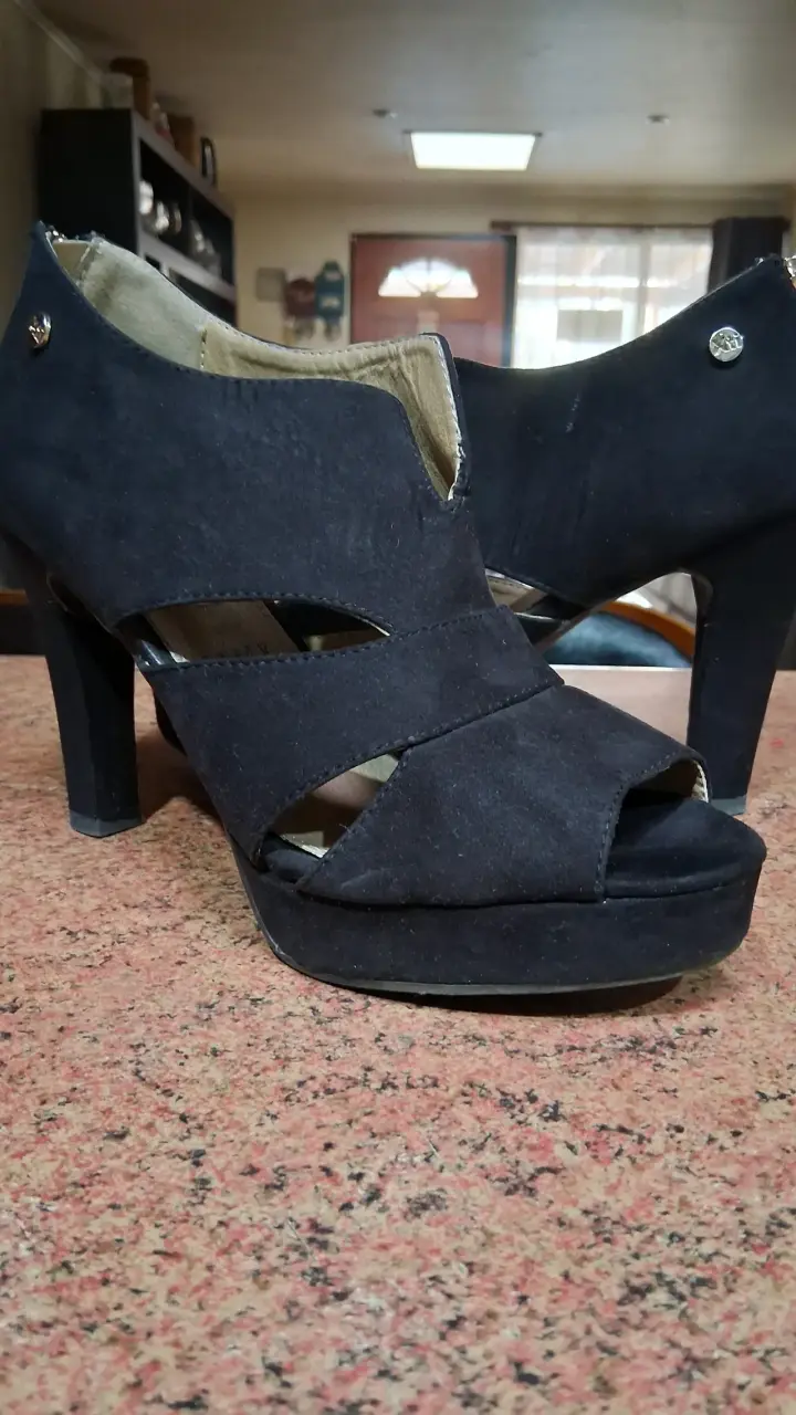 Zapatos de tacón alto negros - 1