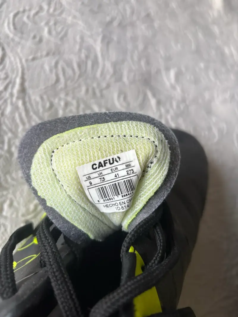 Zapatillas de fútbol negro y amarillo CAFU - 4