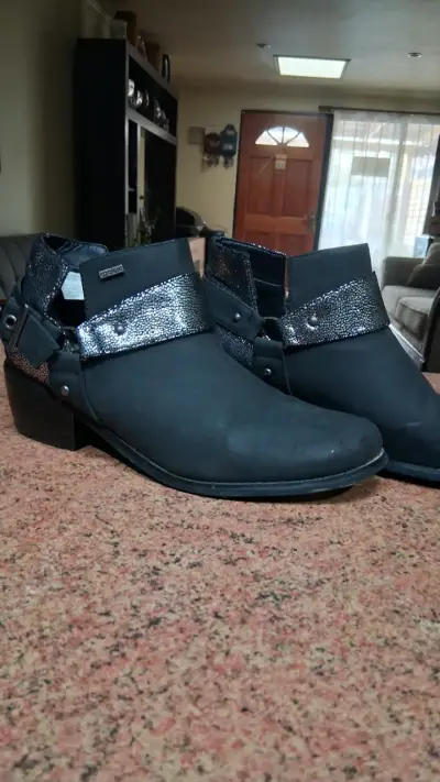 Botines negros con brillo Azaleia - miniatura 1