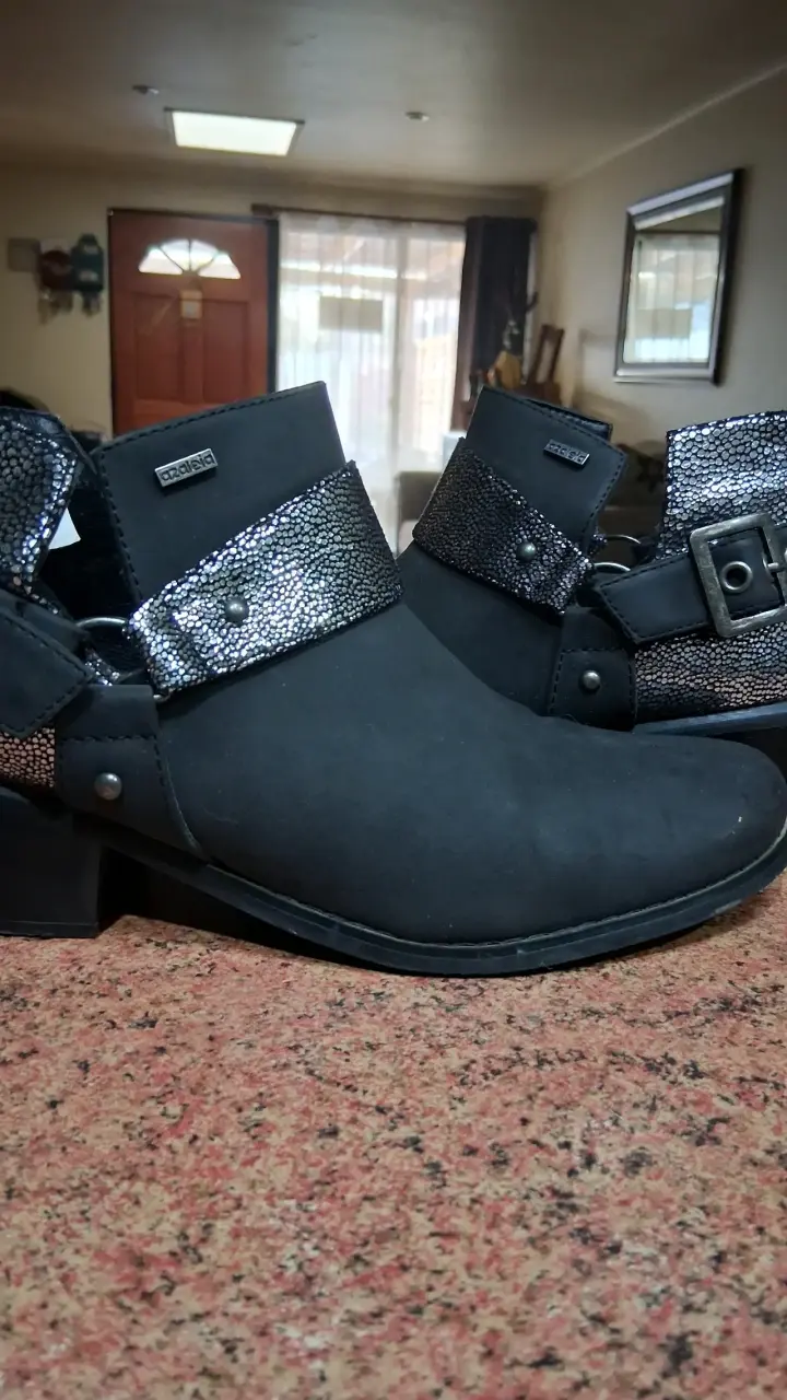 Botines negros con brillo Azaleia - 2