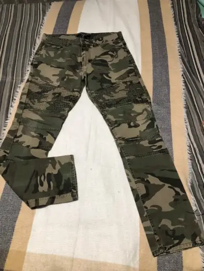 Pantalones camuflaje hombre - miniatura 1