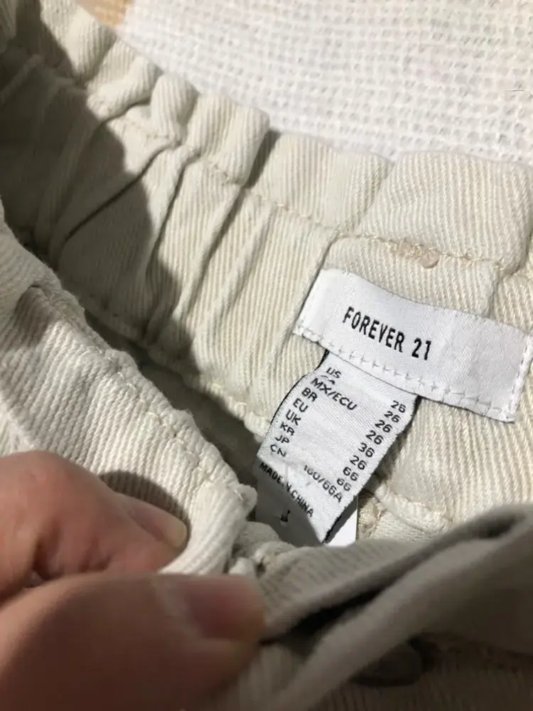 Pantalones blancos de tiro alto - 2