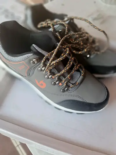 Zapatillas de trekking grises - miniatura 2