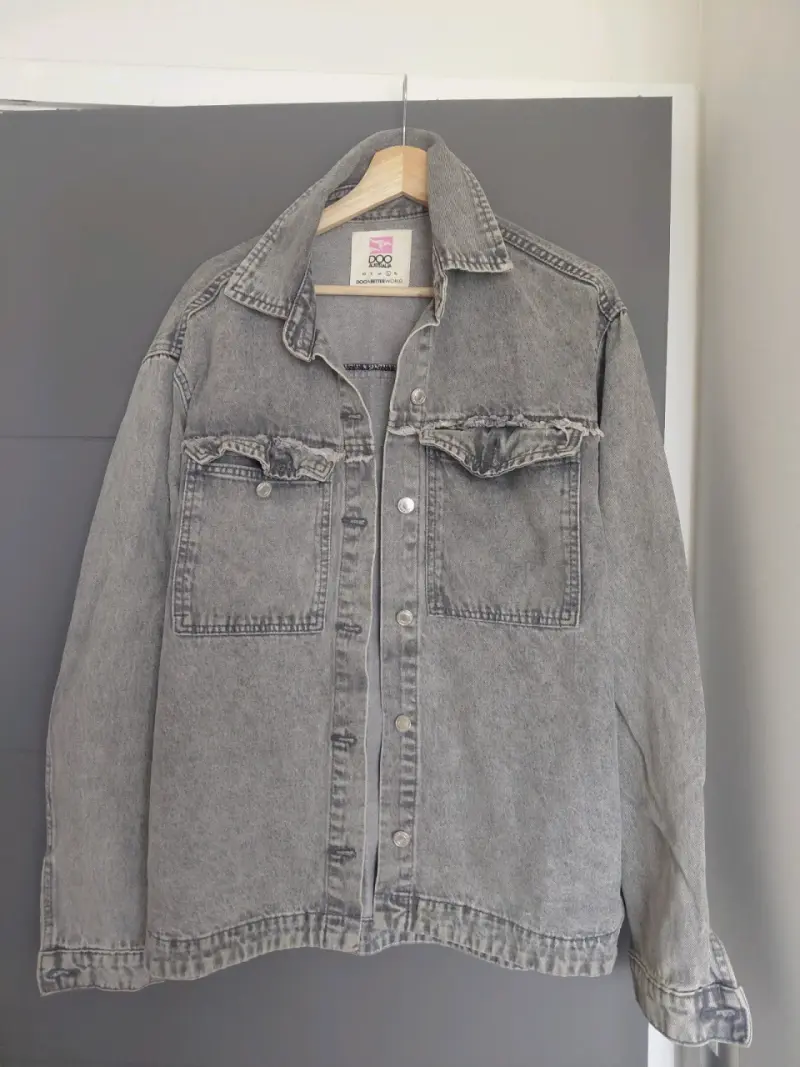Chaqueta de mezclilla gris - 2