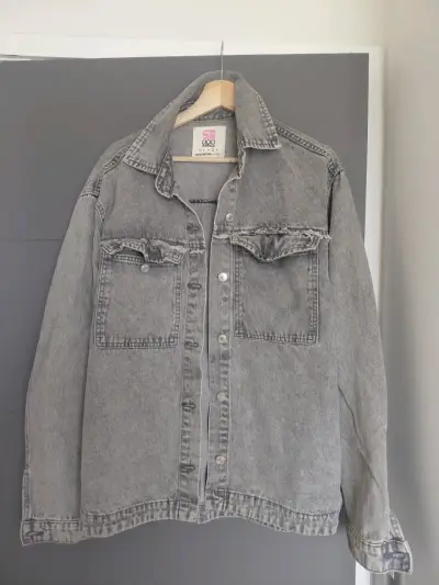 Chaqueta de mezclilla gris - miniatura 2