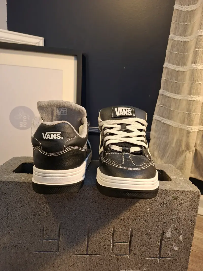 Zapatillas negras Vans skate - 2