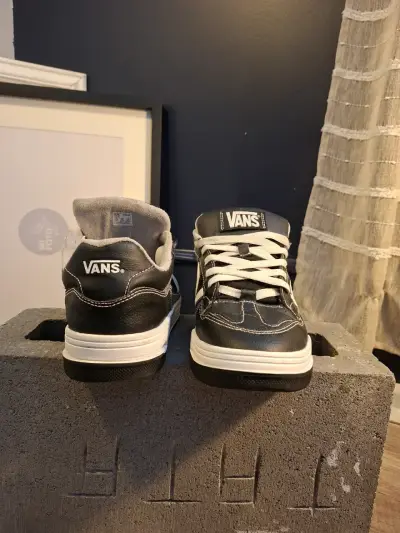 Zapatillas negras Vans skate - miniatura 2